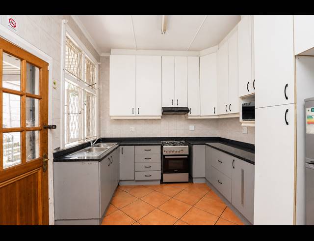 4 BEDROOM HOUSE FOR SALE IN GLENWOOD